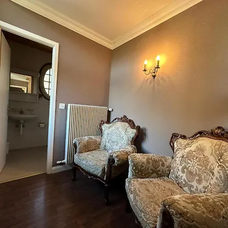 호텔 Historisches Baeren